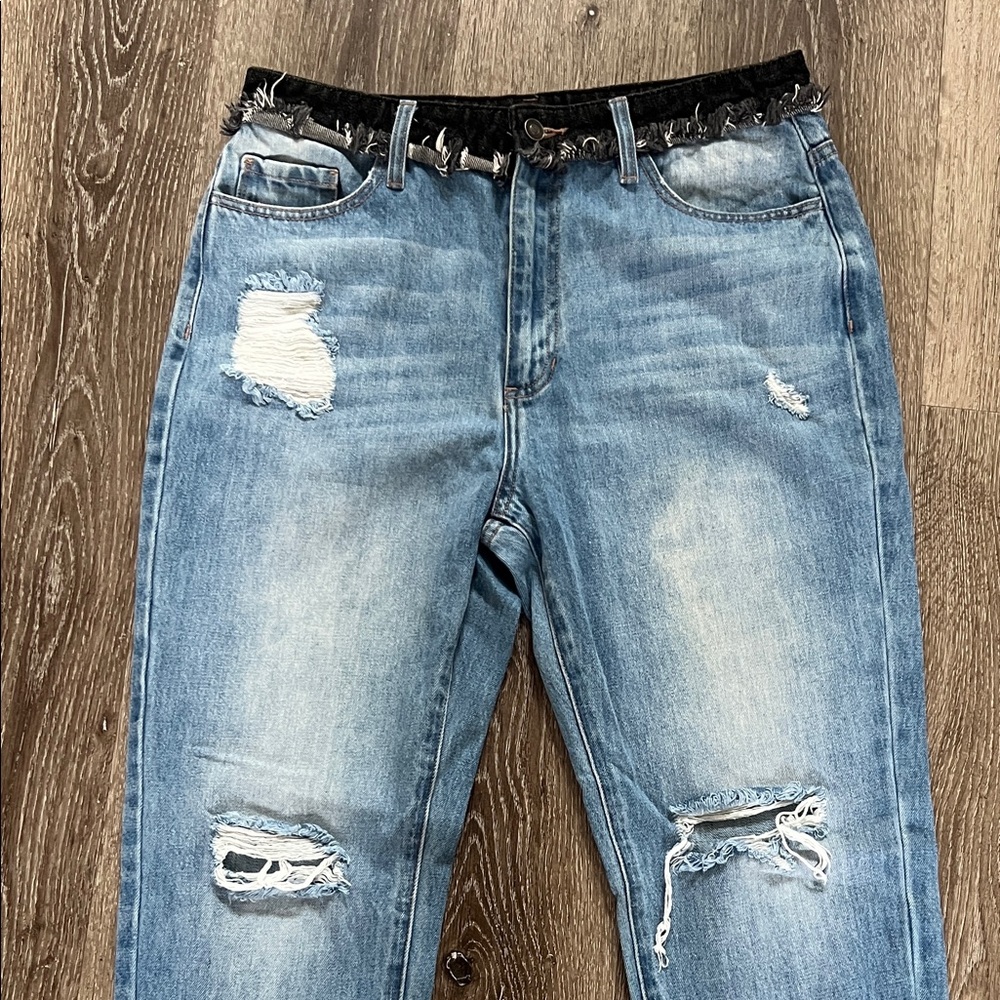 Fashion Nova Light Blue Denim Jeans with Black Waistband - Picture 4 of 9